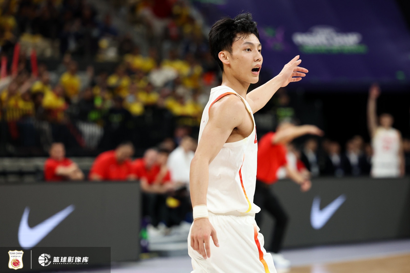 首發(fā)出戰(zhàn)不在狀態(tài)！徐杰全場3中0沒得分 拿到3板1助2斷另2失誤